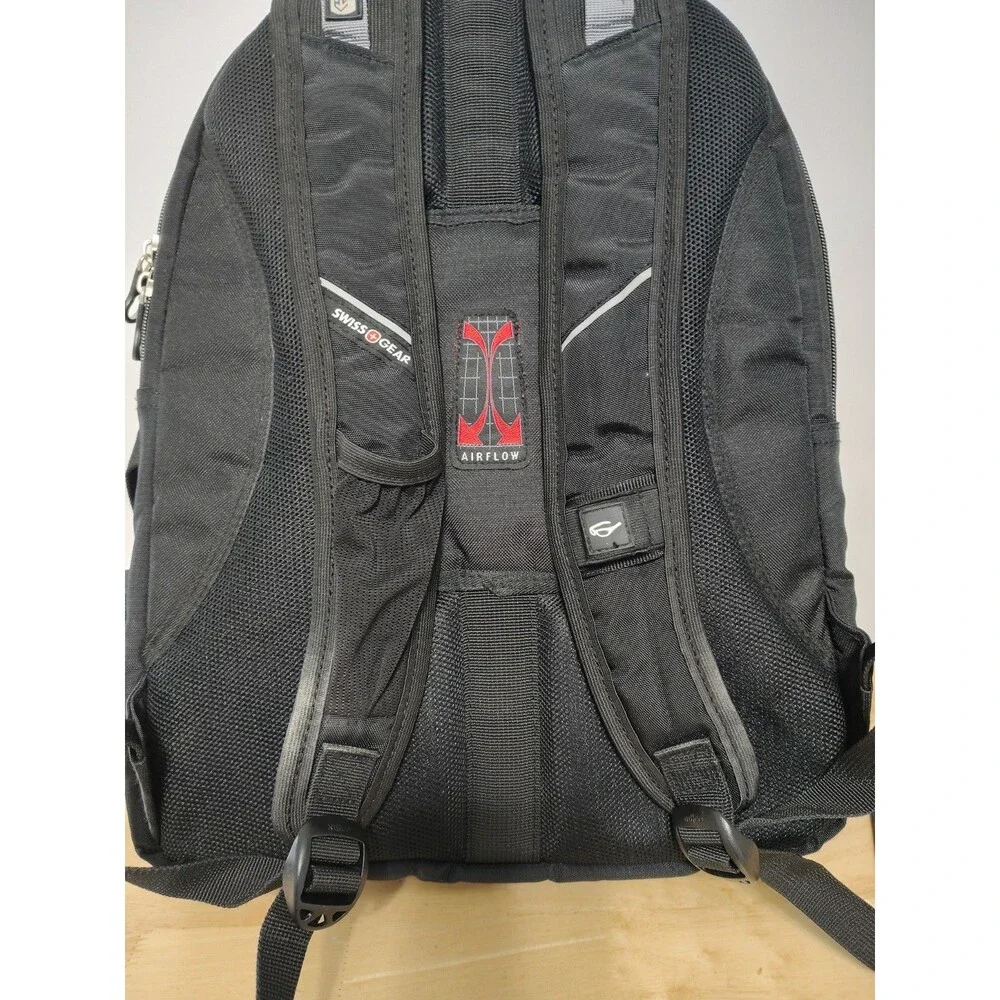 SwissGear 3180 Scansmart TSA 15 Laptop Backpack Black 19-Inch Mult Conv Features